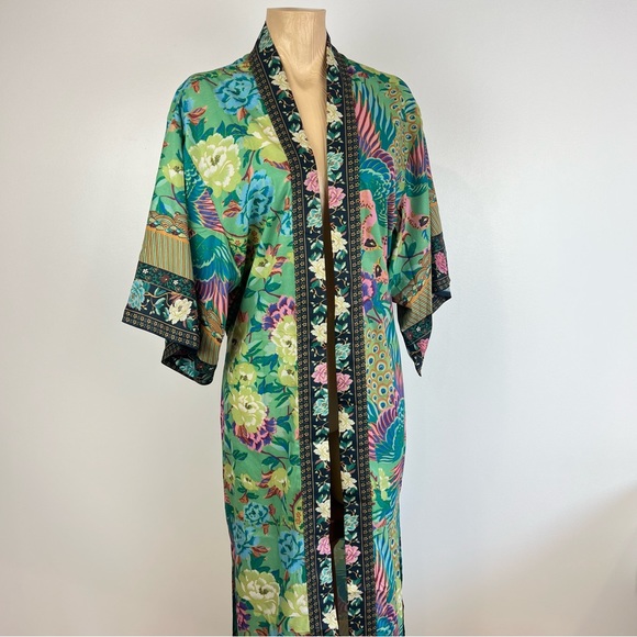 Vintage Other - Vintage multicoloured Kimono Robe